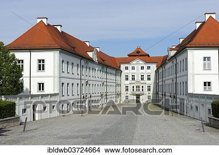 "Schloss Hirschberg Palace, inner courtyard, Altmuhltal, Beilngries, Upper Bavaria, Bavaria, Germany, Europe" View Large Photo Image Picture - "Schloss Hirschberg Palace, inner courtyard, Altmuhltal, Beilngries, Upper Bavaria, Bavaria, Germany, Europe". Fotosearch