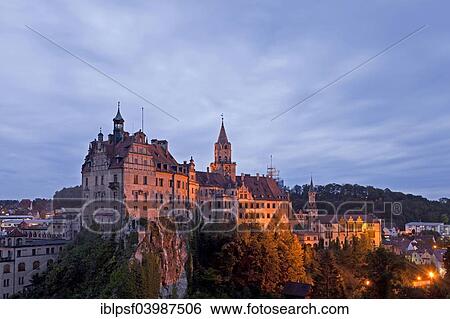 "Schloss Sigmaringen Castle, a Hohenzollern castle, royal residential palace and administrative seat of the Princes of Hohenzollern-Sigmaringen, Sigmaringen, Baden-Wurttemberg, Germany, Europe" View Large Photo Image Stock Photograph - "Schloss Sigmaringen Castle, a Hohenzollern castle, royal residential palace and administrative seat of the Princes of Hohenzollern-Sigmaringen, Sigmaringen, Baden-Wurttemberg, Germany, Europe". Fotosearch