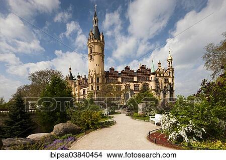 "Schwerin Castle, Schwerin, Mecklenburg-Western Pomerania, Germany, Europe" View Large Photo Image Picture - "Schwerin Castle, Schwerin, Mecklenburg-Western Pomerania, Germany, Europe". Fotosearch