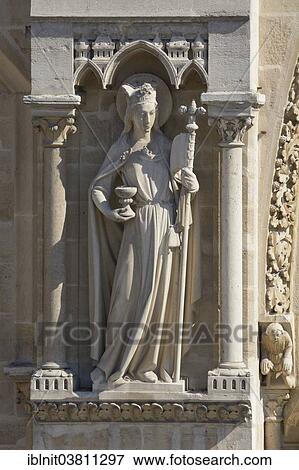 Stock Photo - "Sculpture on the facade of Cathedrale Notre Dame, Paris, Ile-de-France, France, Europe". Fotosearch