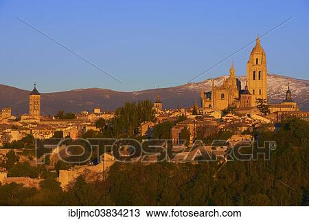 "Segovia Cathedral, at sunset, Segovia, Castile and Leon, Spain, Europe" View Large Photo Image Stock Image - "Segovia Cathedral, at sunset, Segovia, Castile and Leon, Spain, Europe". Fotosearch
