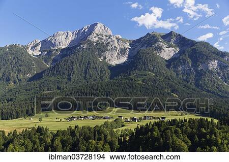 Picture - "Settlement of Wodmaier and Plenge Mountain, Carnic Alps, Lesachtal, Bezirk Hermagor, Karnten, Austria, Europe". Fotosearch