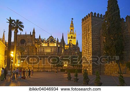 "Seville Cathedral and Giralda and Alcazar of Seville, Barrio Santa Cruz, Seville, Andalucia, Spain, Europe" View Large Photo Image Picture - "Seville Cathedral and Giralda and Alcazar of Seville, Barrio Santa Cruz, Seville, Andalucia, Spain, Europe". Fotosearch