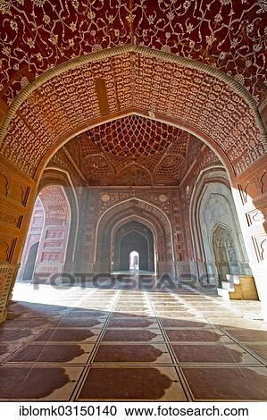 Stock Image - "Side Mosque, Taj Mahal, mausoleum, UNESCO World Heritage Site, Agra, Uttar Pradesh, India, Asia". Fotosearch