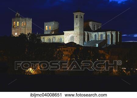 "Siguenza Cathedral at dusk, Siguenza, Guadalajara province, Spain, Europe" View Large Photo Image Stock Image - "Siguenza Cathedral at dusk, Siguenza, Guadalajara province, Spain, Europe". Fotosearch