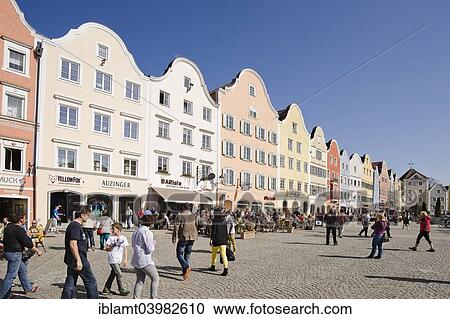 "Silberzeile, Oberer Stadtplatz square, historic centre of the old baroque city Scharding, Upper Austria, Austria, Europe" View Large Photo Image Stock Image - "Silberzeile, Oberer Stadtplatz square, historic centre of the old baroque city Scharding, Upper Austria, Austria, Europe". Fotosearch