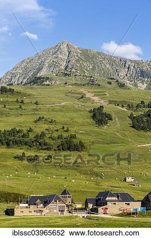 "Ski resort on the Pla de Beret plateau, Val d'Aran, Aran Valley, Pyrenees, Catalonia, Spain, Europe" View Large Photo Image Stock Image - "Ski resort on the Pla de Beret plateau, Val d'Aran, Aran Valley, Pyrenees, Catalonia, Spain, Europe". Fotosearch