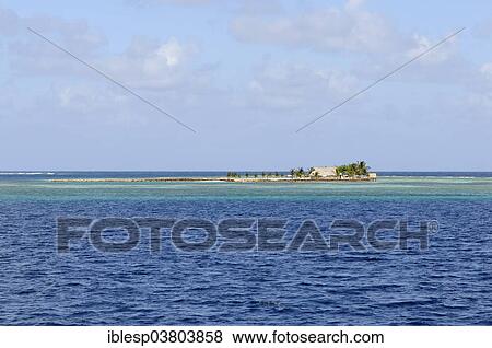 Stock Photo - "Small island of Sindup, San Blas Archipelago, Caribbean Sea, Panama, North America". Fotosearch