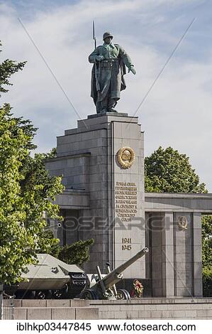 "Soviet War Memorial to commemorate conquering Berlin in World War II, with a howitzer and a T-34 tank, Berlin, Berlin, Germany, Europe" View Large Photo Image Stock Photography - "Soviet War Memorial to commemorate conquering Berlin in World War II, with a howitzer and a T-34 tank, Berlin, Berlin, Germany, Europe". Fotosearch