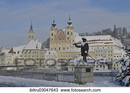"St. Michael's Church and a statue, Steyr, Upper Austria, Austria, Europe" View Large Photo Image Stock Image - "St. Michael's Church and a statue, Steyr, Upper Austria, Austria, Europe". Fotosearch