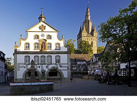 "St. Peter's Fountain on Marktplatz square with the Town Hall and the Parish Church of St. Peter and Andrew, Brilon Hochsauerlandkreis district, North Rhine-Westphalia, Germany, Europe, PublicGround, Europe" View Large Photo Image Stock Photography - "St. Peter's Fountain on Marktplatz square with the Town Hall and the Parish Church of St. Peter and Andrew, Brilon Hochsauerlandkreis district, North Rhine-Westphalia, Germany, Europe, PublicGround, Europe". Fotosearch
