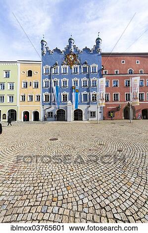 "Stadtsaal hall on Stadtplatz square, Burghausen, Upper Bavaria, Bavaria, Germany, Europe" View Large Photo Image Stock Image - "Stadtsaal hall on Stadtplatz square, Burghausen, Upper Bavaria, Bavaria, Germany, Europe". Fotosearch