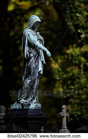 "Statue, Alter Sudfriedhof cemetery, Munich, Bavaria, Germany, Europe" View Large Photo Image Stock Photograph - "Statue, Alter Sudfriedhof cemetery, Munich, Bavaria, Germany, Europe". Fotosearch