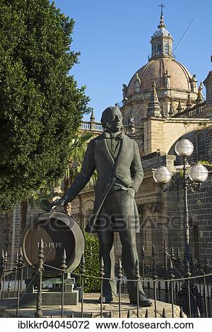 "Statue, Manuel Maria Gonzalez, founder of the Sherry bodegas Gonzalez Bypass and Tio Pepe, the Cathedral at the back, Jerez del la Frontera, Andalusia, Spain, Europe" View Large Photo Image Stock Image - "Statue, Manuel Maria Gonzalez, founder of the Sherry bodegas Gonzalez Bypass and Tio Pepe, the Cathedral at the back, Jerez del la Frontera, Andalusia, Spain, Europe". Fotosearch