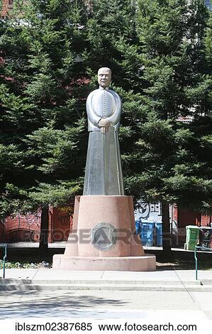 Stock Photography - "Statue of Dr. Sun Yat Sen, St. Mary's Square, Chinatown, San Francisco, California, USA". Fotosearch