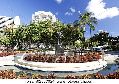 Picture - "Statue of King David Kalakaua, Kalakaua Ave, Honolulu, O'ahu, Hawai'i, USA, America". Fotosearch