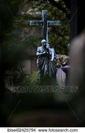 "Statues, Alter Sudfriedhof cemetery, Munich, Bavaria, Germany, Europe" View Large Photo Image Picture - "Statues, Alter Sudfriedhof cemetery, Munich, Bavaria, Germany, Europe". Fotosearch