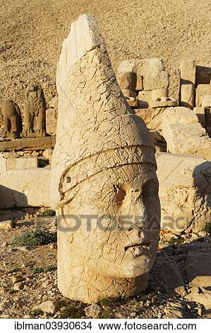 Picture - "Stone head of Antiochus, western terrace, grave of Antiochus, Mount Nemrut, Nemrut Dagi, Adiyaman province, Southeastern Anatolia Region, Anatolia, Turkey, Asia". Fotosearch