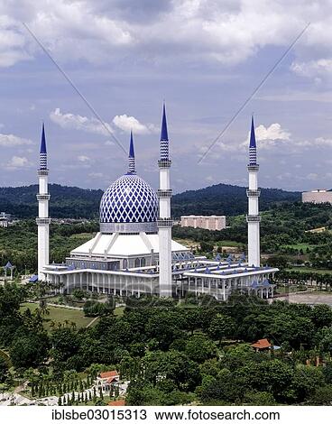 Stock Image - "Sultan Salahuddin Abdul Aziz Shah Mosque, Shah Alam, Selangor, Sudostasien, Malaysia, Asia". Fotosearch