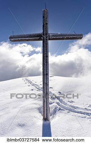 "Summit cross of Schwarzhorn Mountain on Jochgrimm, South Tyrol province, Trentino-Alto Adige, Italy, Europe" View Large Photo Image Picture - "Summit cross of Schwarzhorn Mountain on Jochgrimm, South Tyrol province, Trentino-Alto Adige, Italy, Europe". Fotosearch