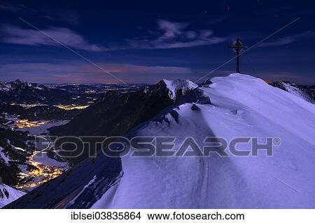 "Summit of Mt Bleispitze with a starry sky, Berwang, Ausserfern, Tyrol, Austria, Europe" View Large Photo Image Picture - "Summit of Mt Bleispitze with a starry sky, Berwang, Ausserfern, Tyrol, Austria, Europe". Fotosearch