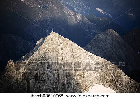 "Summit of Zillerkopf Mountain, 2995m, Zillertal Alps, view from Reichenspitze Mountain towards Zillertal valley, High Tauern National Park, Austria, Europe" View Large Photo Image Stock Photography - "Summit of Zillerkopf Mountain, 2995m, Zillertal Alps, view from Reichenspitze Mountain towards Zillertal valley, High Tauern National Park, Austria, Europe". Fotosearch