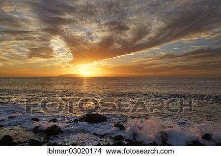 "Sunset over the sea, La Puntilla, Valle Gran Rey, La Gomera, Canary Islands, Spain, Europe" View Large Photo Image Picture - "Sunset over the sea, La Puntilla, Valle Gran Rey, La Gomera, Canary Islands, Spain, Europe". Fotosearch