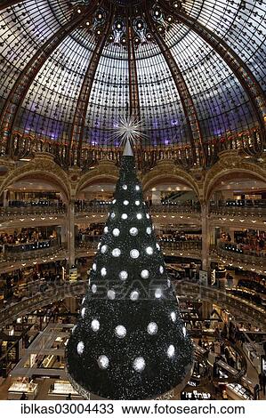 "Swarovski Christmas tree in the Great Hall of the Galeries Lafayette, department store, 8th Arrondissement, Paris, Ile-de-France, France, Europe" View Large Photo Image Stock Image - "Swarovski Christmas tree in the Great Hall of the Galeries Lafayette, department store, 8th Arrondissement, Paris, Ile-de-France, France, Europe". Fotosearch