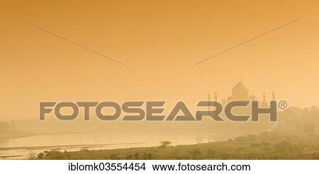 "Taj Mahal and Yamuna river in the evening light, Agra, Uttar Pradesh, India, Asia" View Large Photo Image Picture - "Taj Mahal and Yamuna river in the evening light, Agra, Uttar Pradesh, India, Asia". Fotosearch