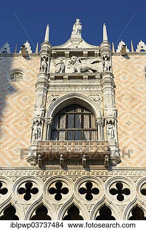 "The 14th century Gothic style balcony on the south facade of The Doge's Palace, Palazzo Ducale, Venice, Venezien, Italy, Europe" View Large Photo Image Picture - "The 14th century Gothic style balcony on the south facade of The Doge's Palace, Palazzo Ducale, Venice, Venezien, Italy, Europe". Fotosearch