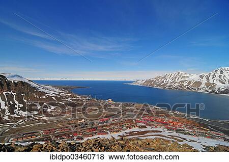 "The arctic town of Longyearbyen, location of Svalbard administration, Adventfjorden, Longyearbyen, Spitsbergen Island, Svalbard Archipelago, Svalbard and Jan Mayen, Norway, Europe" View Large Photo Image Stock Photo - "The arctic town of Longyearbyen, location of Svalbard administration, Adventfjorden, Longyearbyen, Spitsbergen Island, Svalbard Archipelago, Svalbard and Jan Mayen, Norway, Europe". Fotosearch