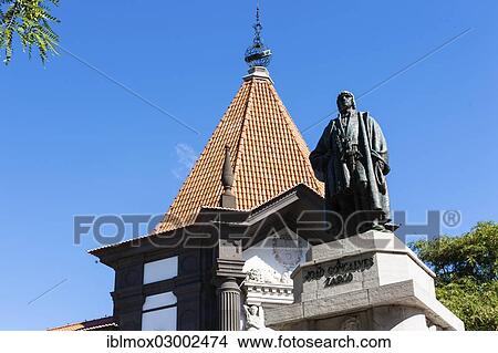 "The Banco de Portugal with the monument to Joao Goncaves Zarco, Av Arriaga in the old town of Funchal, Santa Luzia, Funchal, Madeira, Portugal, Europe" View Large Photo Image Picture - "The Banco de Portugal with the monument to Joao Goncaves Zarco, Av Arriaga in the old town of Funchal, Santa Luzia, Funchal, Madeira, Portugal, Europe". Fotosearch