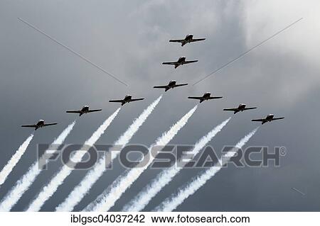 "The Canadian Forces Snowbirds aerobatic team air show, Bromont, Eastern Townships, Quebec Province, Canada, North America" View Large Photo Image Stock Image - "The Canadian Forces Snowbirds aerobatic team air show, Bromont, Eastern Townships, Quebec Province, Canada, North America". Fotosearch