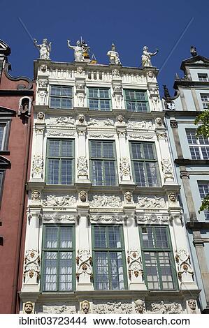"The Golden House on Long Market, Gdansk, Pomeranian Voivodeship, Poland, Europe" View Large Photo Image Picture - "The Golden House on Long Market, Gdansk, Pomeranian Voivodeship, Poland, Europe". Fotosearch
