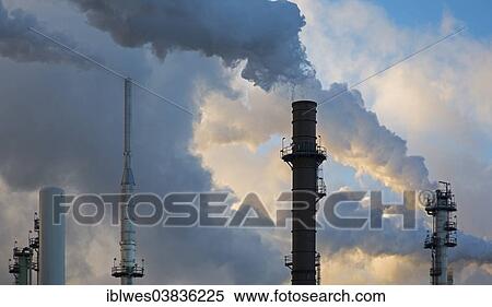 "The Marathon Petroleum refinery, Detroit, Michigan, United States, North America" View Large Photo Image Stock Photography - "The Marathon Petroleum refinery, Detroit, Michigan, United States, North America". Fotosearch