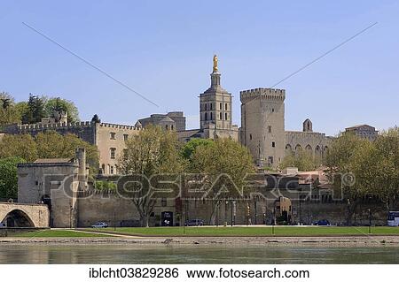 Stock Photograph - "The Palais des Papes palace and Avignon Cathedral, Avignon, Vaucluse, Provence-Alpes-Cote d'Azur, Southern France, France, Europe". Fotosearch