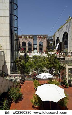 "The Rodeo Collection, Rodeo Drive luxury shopping street, Beverly Hills, Los Angeles, California, United States of America, USA, PublicGround" View Large Photo Image Stock Image - "The Rodeo Collection, Rodeo Drive luxury shopping street, Beverly Hills, Los Angeles, California, United States of America, USA, PublicGround". Fotosearch