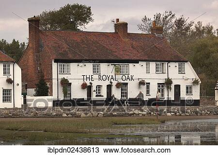 "The Royal Oak pub between Havant and Hayling Island, England, United Kingdom, Europe" View Large Photo Image Stock Image - "The Royal Oak pub between Havant and Hayling Island, England, United Kingdom, Europe". Fotosearch