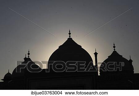 "Three domes against the light, Taj Mahal, Agra, Uttar Pradesh, India, Asia" View Large Photo Image Picture - "Three domes against the light, Taj Mahal, Agra, Uttar Pradesh, India, Asia". Fotosearch
