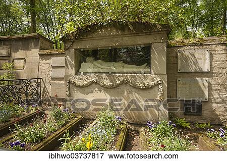 "Tomb of the Goethe family, Historical Cemetery, Weimar, Thuringia, Germany, Europe" View Large Photo Image Stock Photo - "Tomb of the Goethe family, Historical Cemetery, Weimar, Thuringia, Germany, Europe". Fotosearch