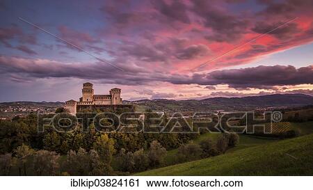 "Torrechiara Castle or Castello di Torrechiara at dusk, Torrechiara, Langhirano, Emilia-Romagna, Italy, Europe" View Large Photo Image Stock Image - "Torrechiara Castle or Castello di Torrechiara at dusk, Torrechiara, Langhirano, Emilia-Romagna, Italy, Europe". Fotosearch