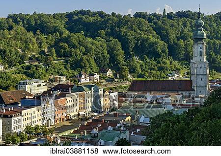 "Townscape with Stadtplatz square and the Parish Church of St. Jacob, Burghausen, Upper Bavaria, Bavaria, Germany, Europe" View Large Photo Image Stock Photo - "Townscape with Stadtplatz square and the Parish Church of St. Jacob, Burghausen, Upper Bavaria, Bavaria, Germany, Europe". Fotosearch