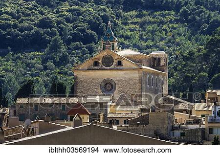 "Townscape with the Charterhouse or the Royal Carthusian Monastery of Valldemossa, Valldemossa, Balearische Inseln, Spain, Europe" View Large Photo Image Picture - "Townscape with the Charterhouse or the Royal Carthusian Monastery of Valldemossa, Valldemossa, Balearische Inseln, Spain, Europe". Fotosearch