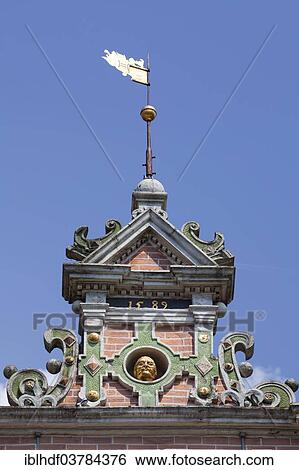 "Turret of thw Dempterhaus or Leisthaus building, 1607, Weser Renaissance style, museum, Hameln, Lower Saxony, Germany, Europe" View Large Photo Image Stock Photograph - "Turret of thw Dempterhaus or Leisthaus building, 1607, Weser Renaissance style, museum, Hameln, Lower Saxony, Germany, Europe". Fotosearch