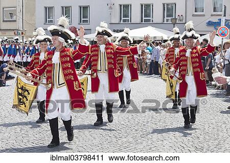 "Ulm town soldiers during a parade through the historic town centre, Fischerstechen or water jousting festival, Ulm, Baden-Wurttemberg, Germany, Europe" View Large Photo Image Stock Image - "Ulm town soldiers during a parade through the historic town centre, Fischerstechen or water jousting festival, Ulm, Baden-Wurttemberg, Germany, Europe". Fotosearch