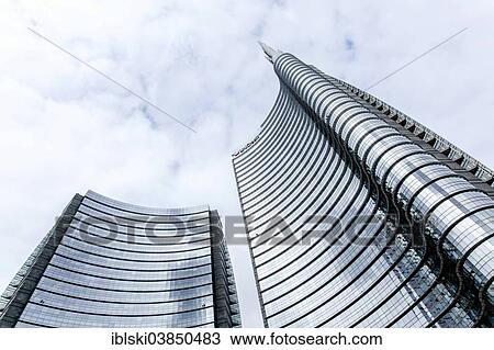 "UniCredit Tower, headquarters of the Italian bank UniCredit, Milan, Lombardy, Italy, Europe" View Large Photo Image Stock Image - "UniCredit Tower, headquarters of the Italian bank UniCredit, Milan, Lombardy, Italy, Europe". Fotosearch
