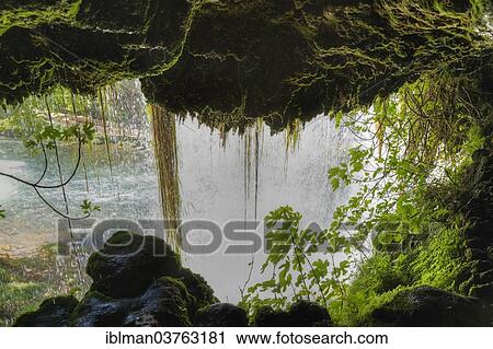 Stock Image - "Upper Duden Falls, Duden Selalesi, Duden-basi Piknik Alani Park, Antalya, Antalya Province, Turkey, Asia". Fotosearch
