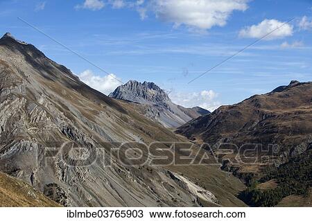 "Valley Val Pila or Valle or Trela ​​with Monte Pettini, left, and Mt Cima Doscopa at back, near Livigno, Sondrio province, Lombardy, Italy, Europe" View Large Photo Image Stock Image - "Valley Val Pila or Valle or Trela ​​with Monte Pettini, left, and Mt Cima Doscopa at back, near Livigno, Sondrio province, Lombardy, Italy, Europe". Fotosearch