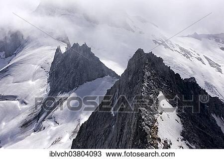 "View from Grande Mesule towards Italy, Finkenberg, Zillertal, Tyrol, Austria, Europe" View Large Photo Image Stock Image - "View from Grande Mesule towards Italy, Finkenberg, Zillertal, Tyrol, Austria, Europe". Fotosearch