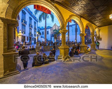 "View from the National University onto the church Iglesia Matriz de El Salvador, Plaza de Espana, Santa Cruz de La Palma, Canary Islands, Spain, Europe" View Large Photo Image Stock Photograph - "View from the National University onto the church Iglesia Matriz de El Salvador, Plaza de Espana, Santa Cruz de La Palma, Canary Islands, Spain, Europe". Fotosearch
